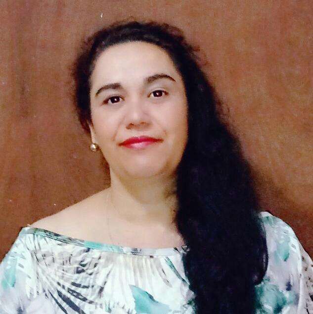 Cleia de Paula Camargo Mandecau